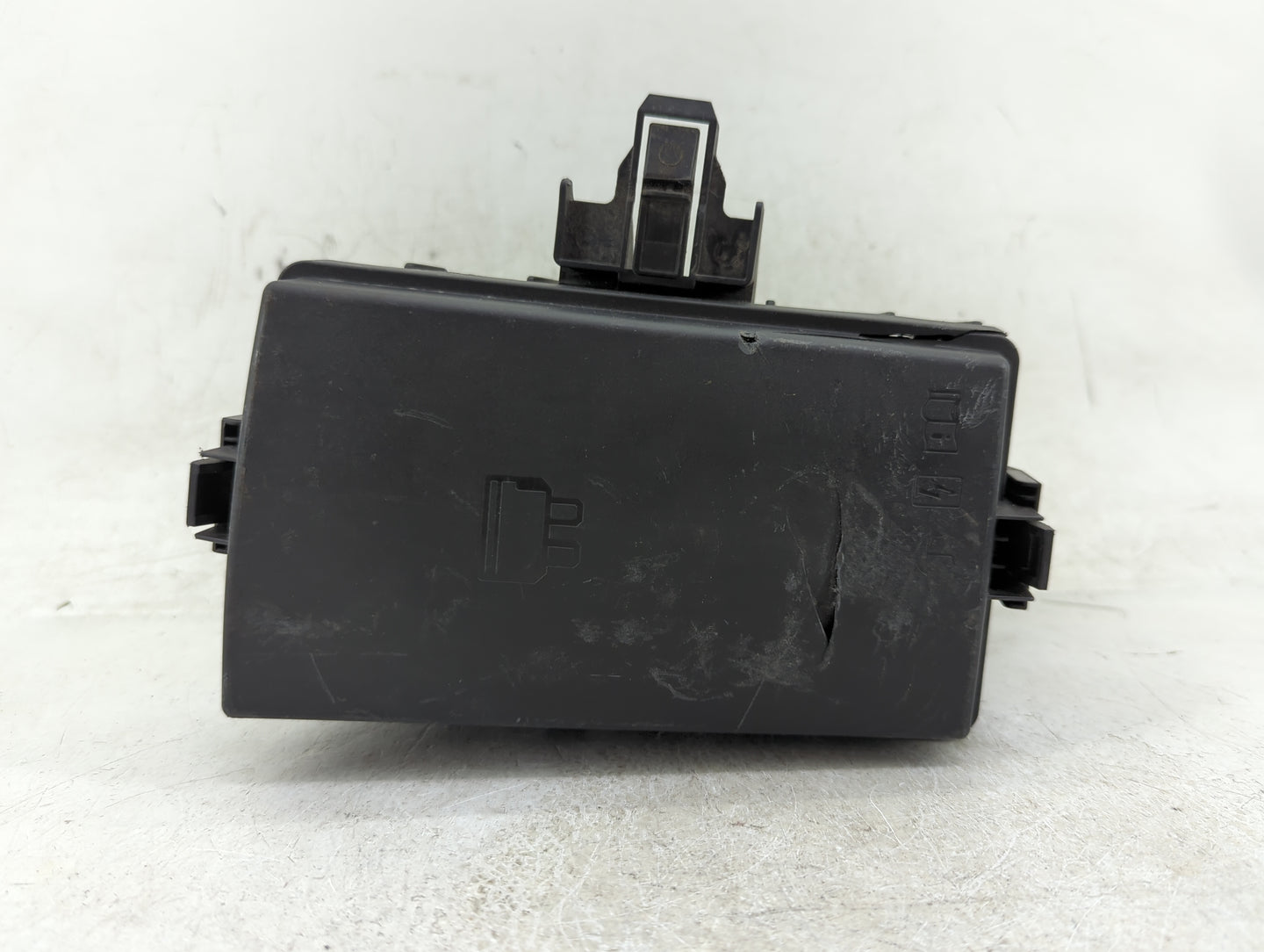 2020-2022 Volkswagen Atlas Cross Sport Fusebox Fuse Box Panel Relay Module P/N:5Q0 907 361 D Fits Fits 2020 2021 2022 OEM Us