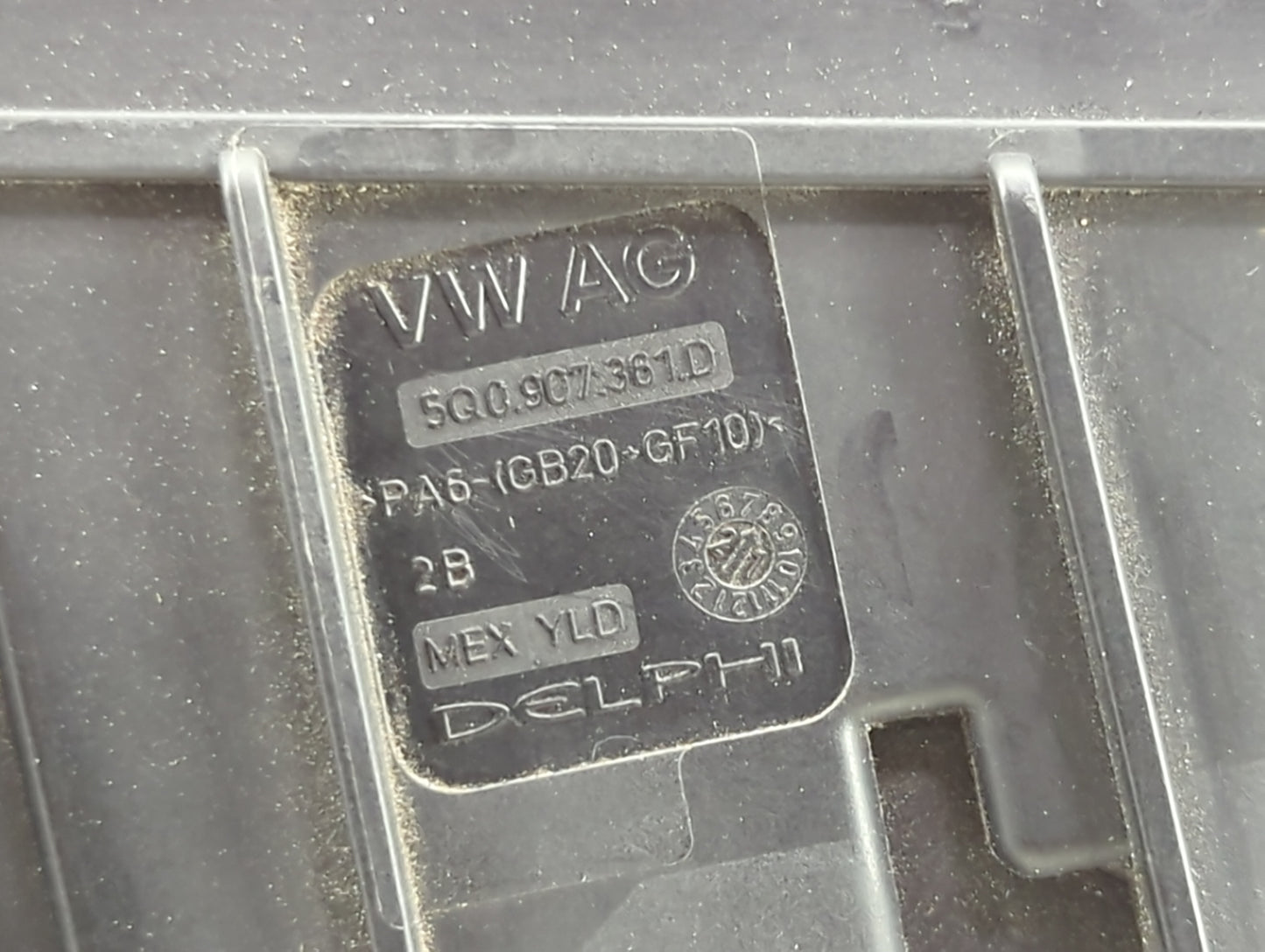 2020-2022 Volkswagen Atlas Cross Sport Fusebox Fuse Box Panel Relay Module P/N:5Q0 907 361 D Fits Fits 2020 2021 2022 OEM Us
