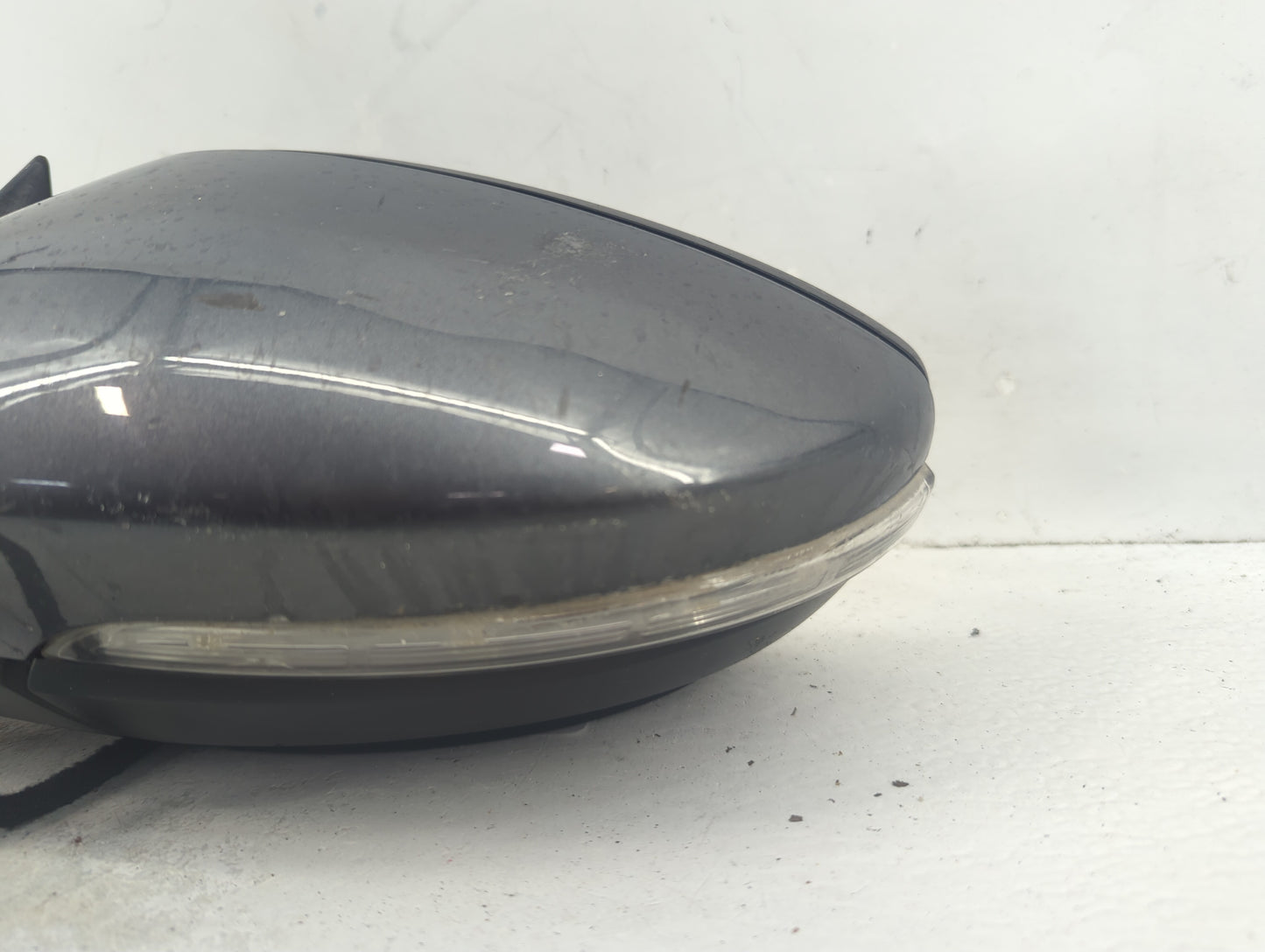 2016-2020 Volkswagen Passat Driver Side View Mirror - Left Door Mirror OEM Used - Oemusedautoparts1.com