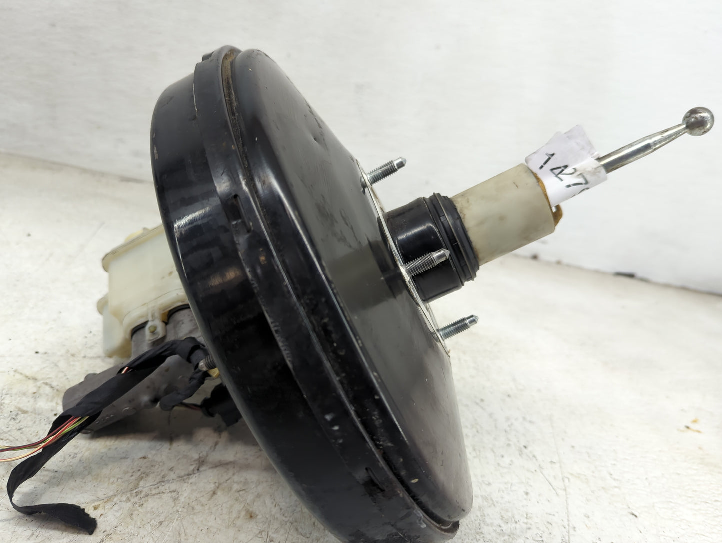 2020-2020 Volkswagen Passat Power Brake Booster Oem 1427987 - Oemusedautoparts1.com