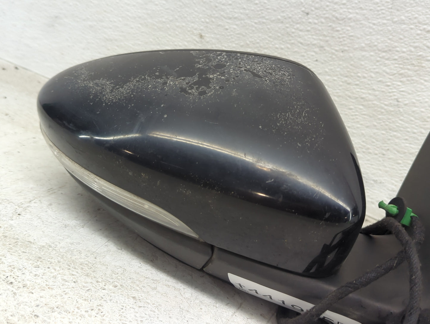 2022 Volkswagen Passat Passenger Side View Mirror - Right Door Mirror OEM Used - Oemusedautoparts1.com