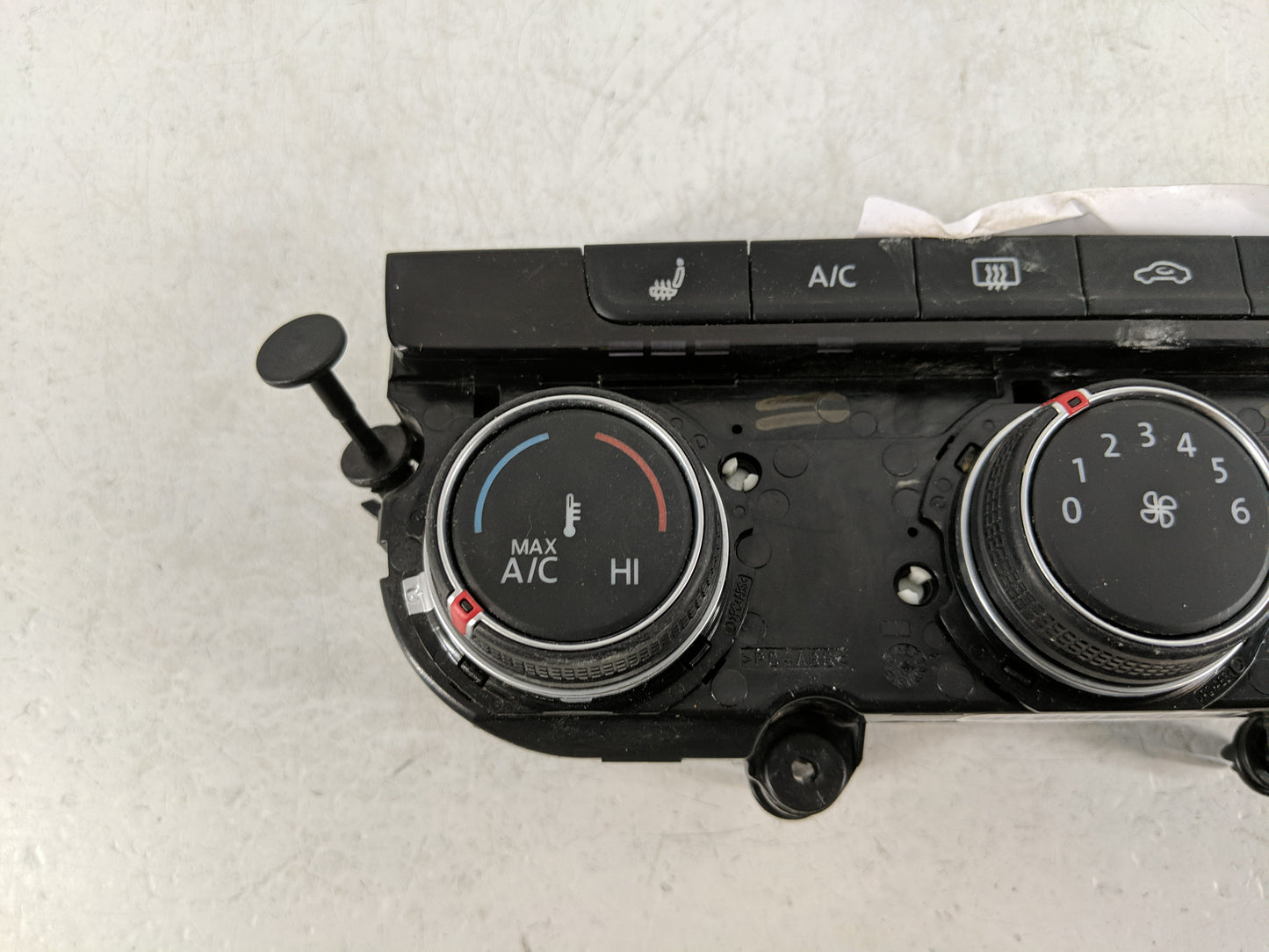 2022 Volkswagen Taos Climate Control Module Temperature AC/Heater Replacement P/N:5GM907426L Fits OEM Used Auto Parts - Oemu
