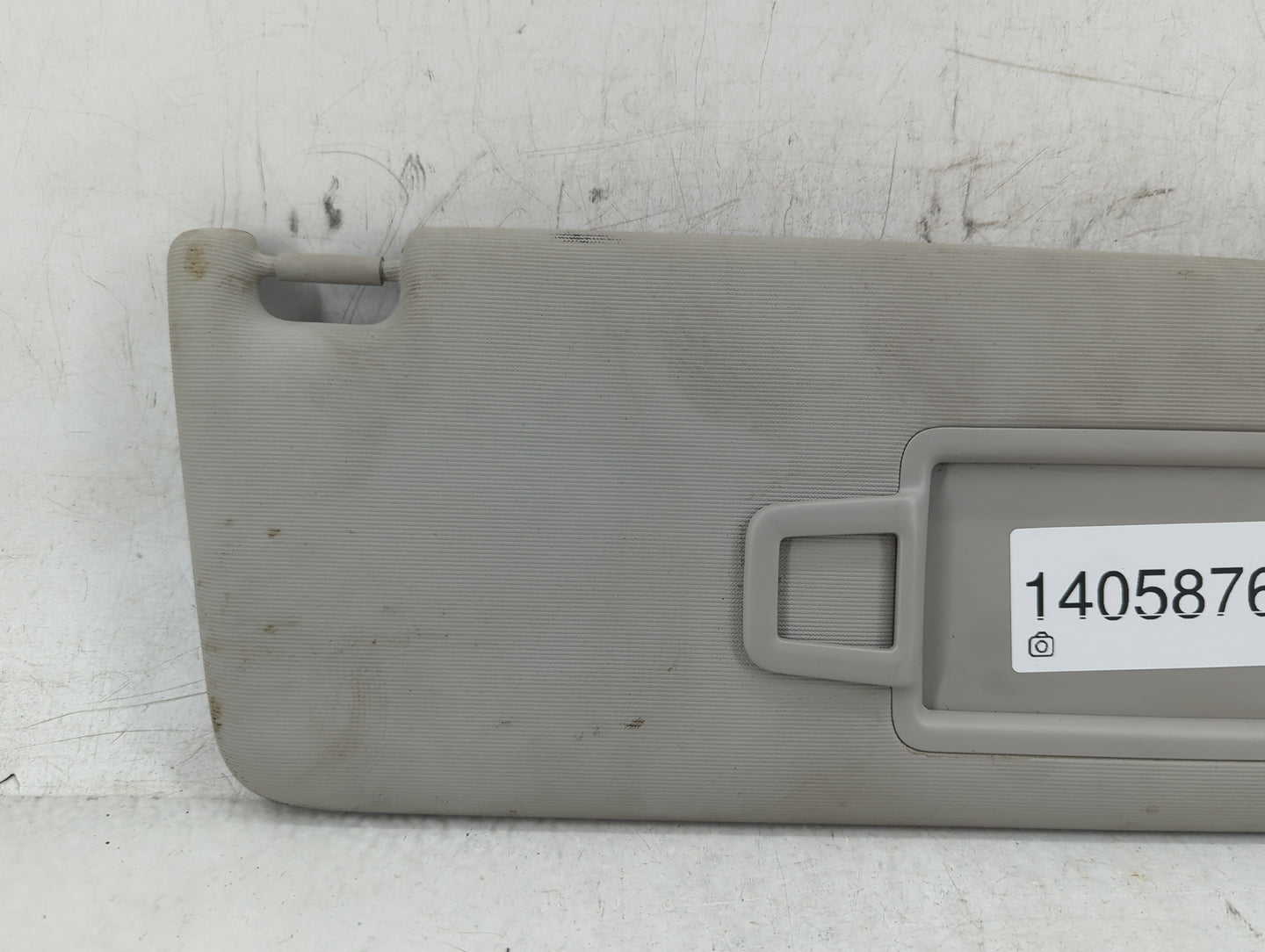 2022 Volkswagen Taos Sun Visor Shade Replacement Passenger Right Mirror Fits OEM Used Auto Parts - Oemusedautoparts1.com