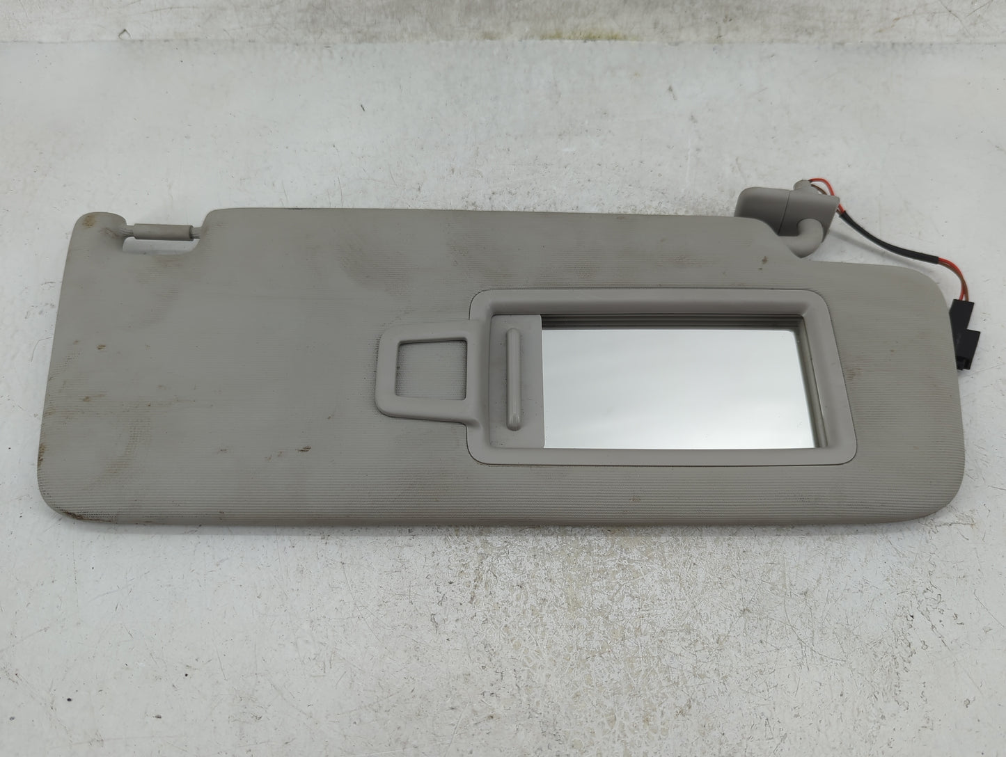 2022 Volkswagen Taos Sun Visor Shade Replacement Passenger Right Mirror Fits OEM Used Auto Parts - Oemusedautoparts1.com