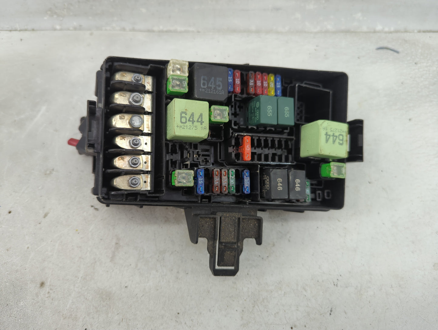 2022 Volkswagen Taos Fusebox Fuse Box Panel Relay Module P/N:5Q0907361D Fits OEM Used Auto Parts - Oemusedautoparts1.com