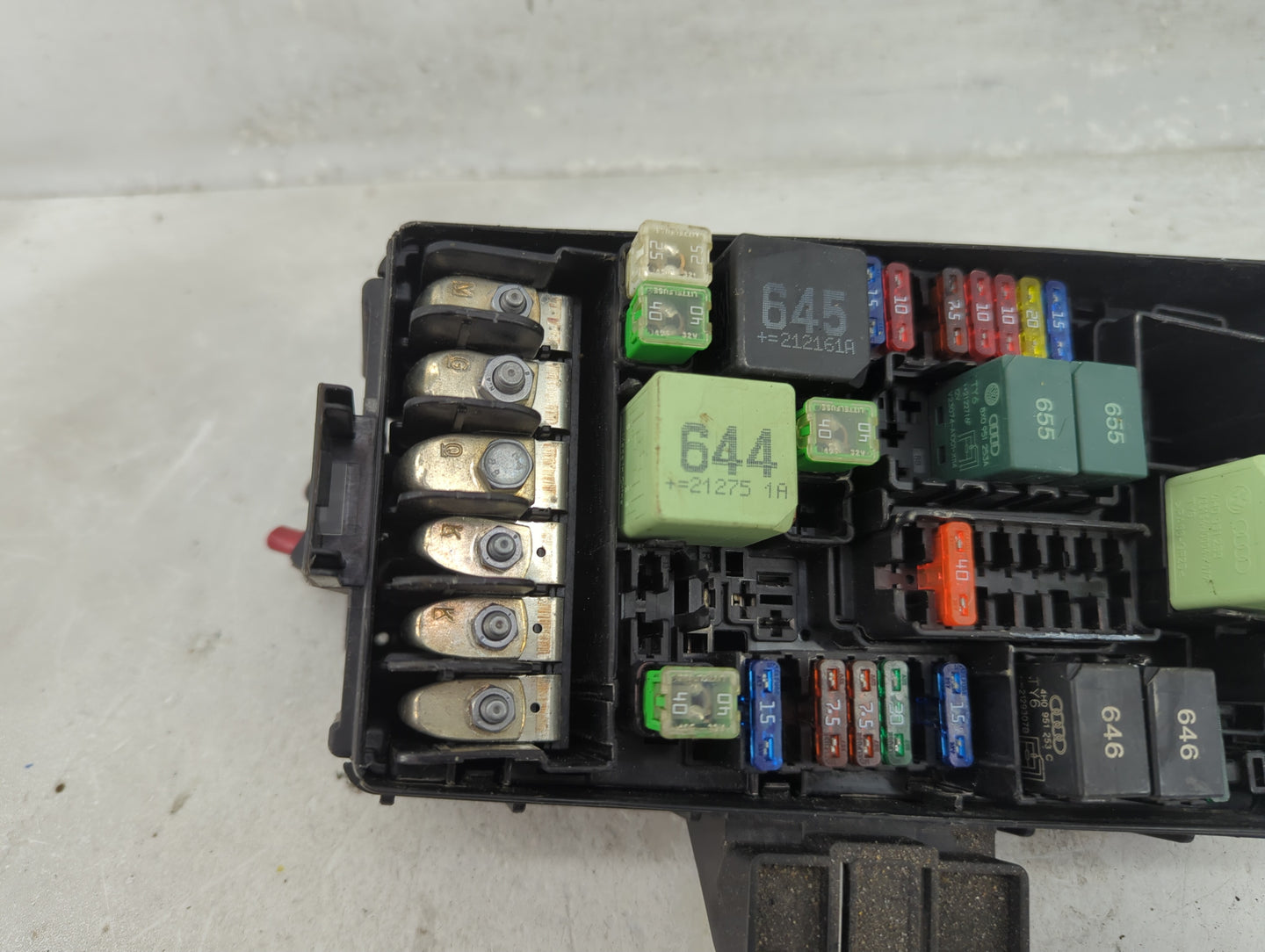 2022 Volkswagen Taos Fusebox Fuse Box Panel Relay Module P/N:5Q0907361D Fits OEM Used Auto Parts - Oemusedautoparts1.com