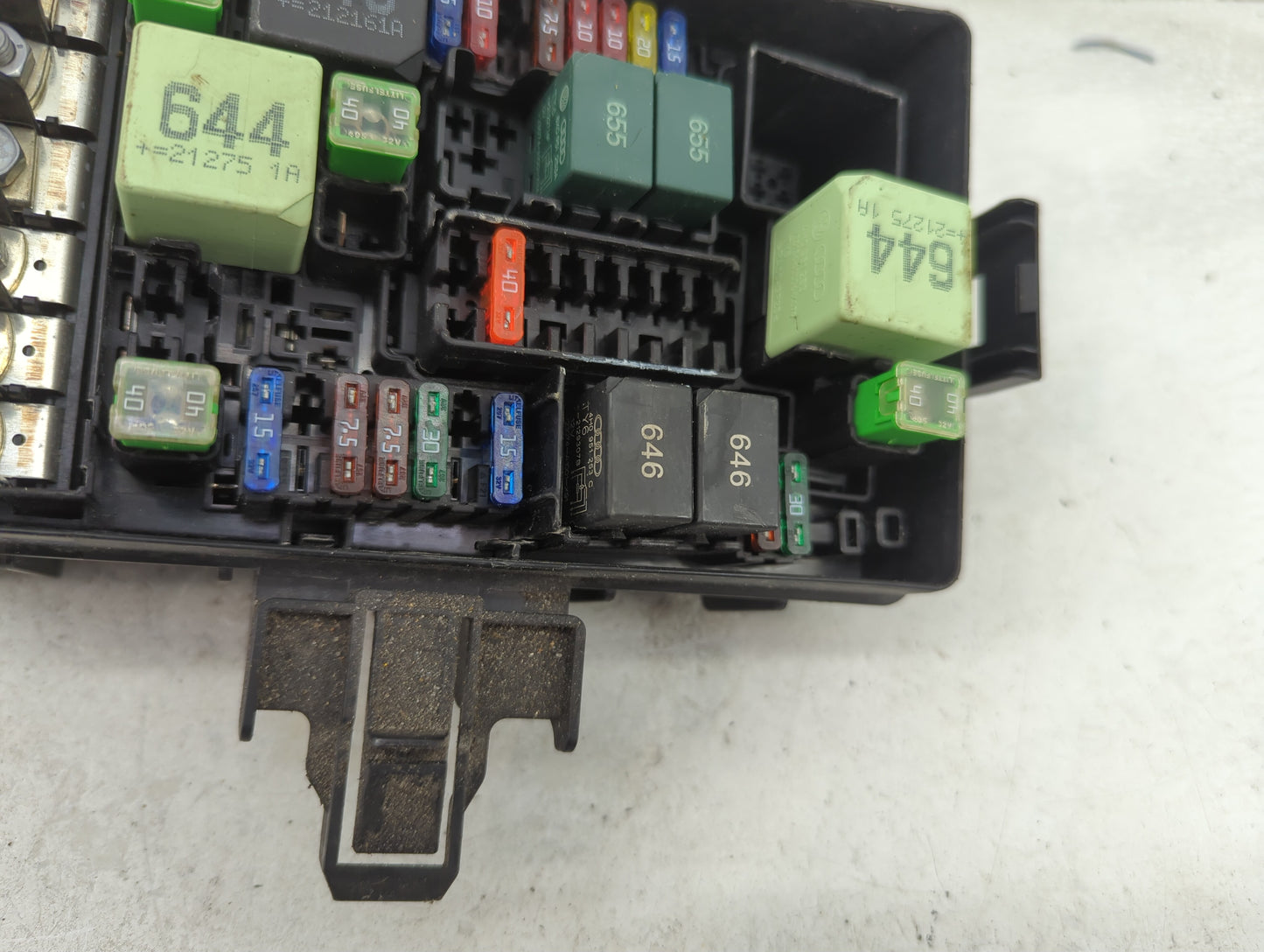 2022 Volkswagen Taos Fusebox Fuse Box Panel Relay Module P/N:5Q0907361D Fits OEM Used Auto Parts - Oemusedautoparts1.com