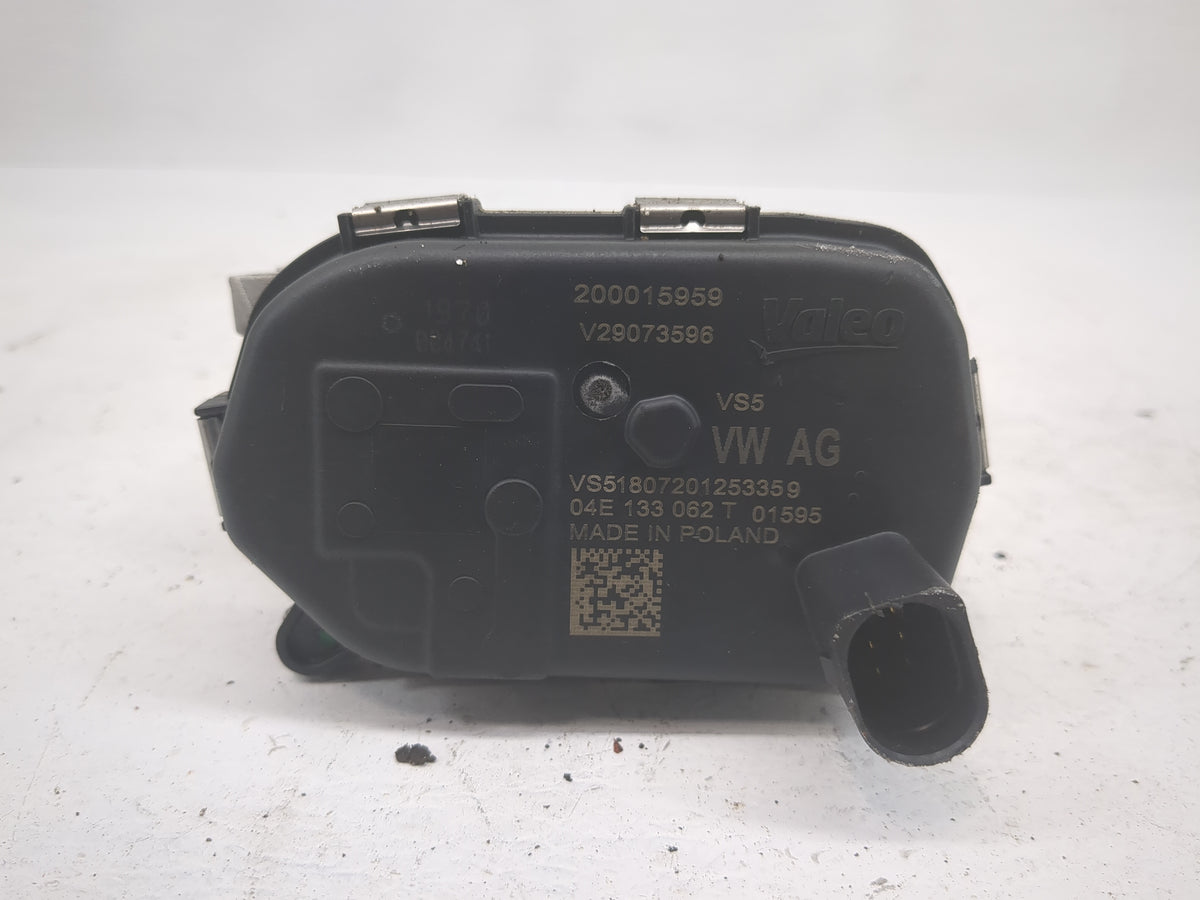 2022 Volkswagen Taos Throttle Body P/N:04E 133 062 T 200015959, V29073596 Fits OEM Used Auto Parts - Oemusedautoparts1.com