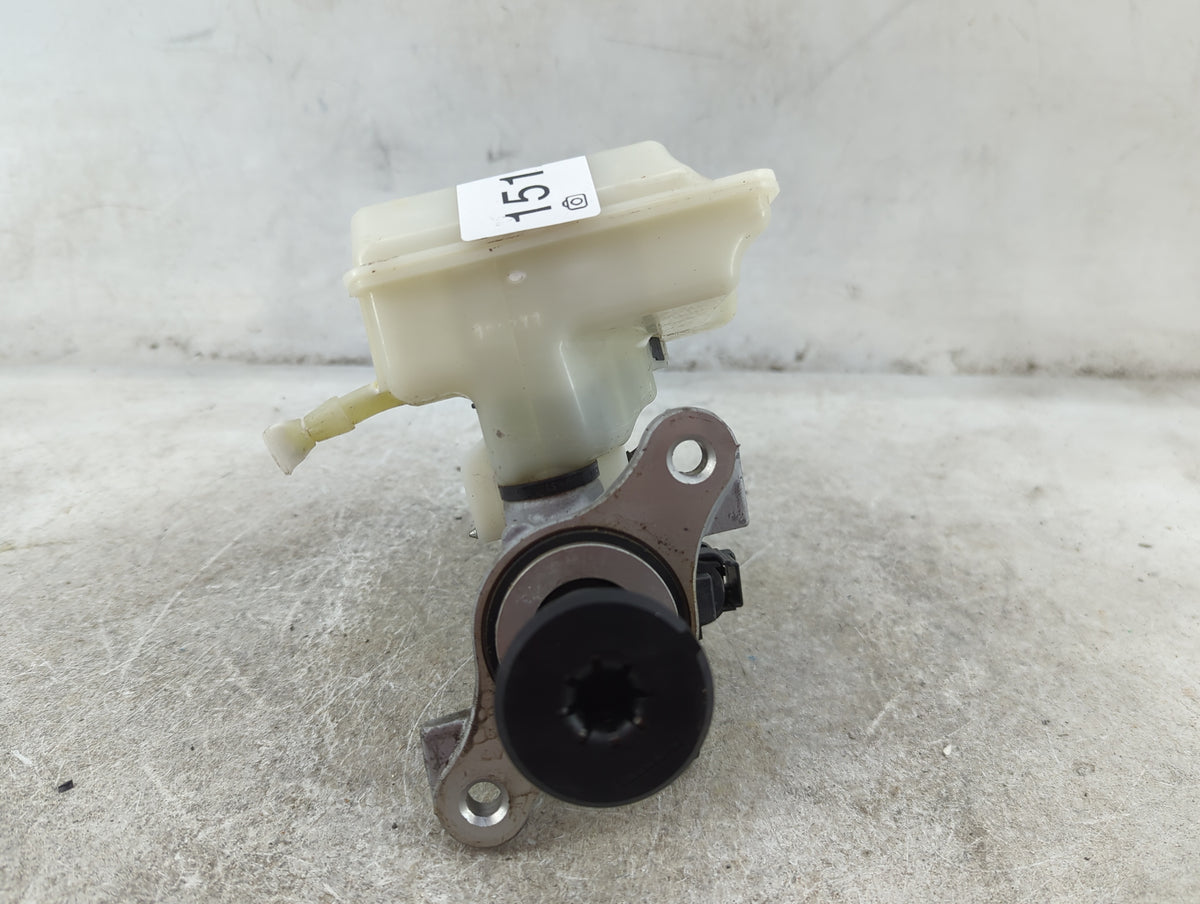 Volkswagen Taos Brake Master Cylinder 1512053 - Oemusedautoparts1.com