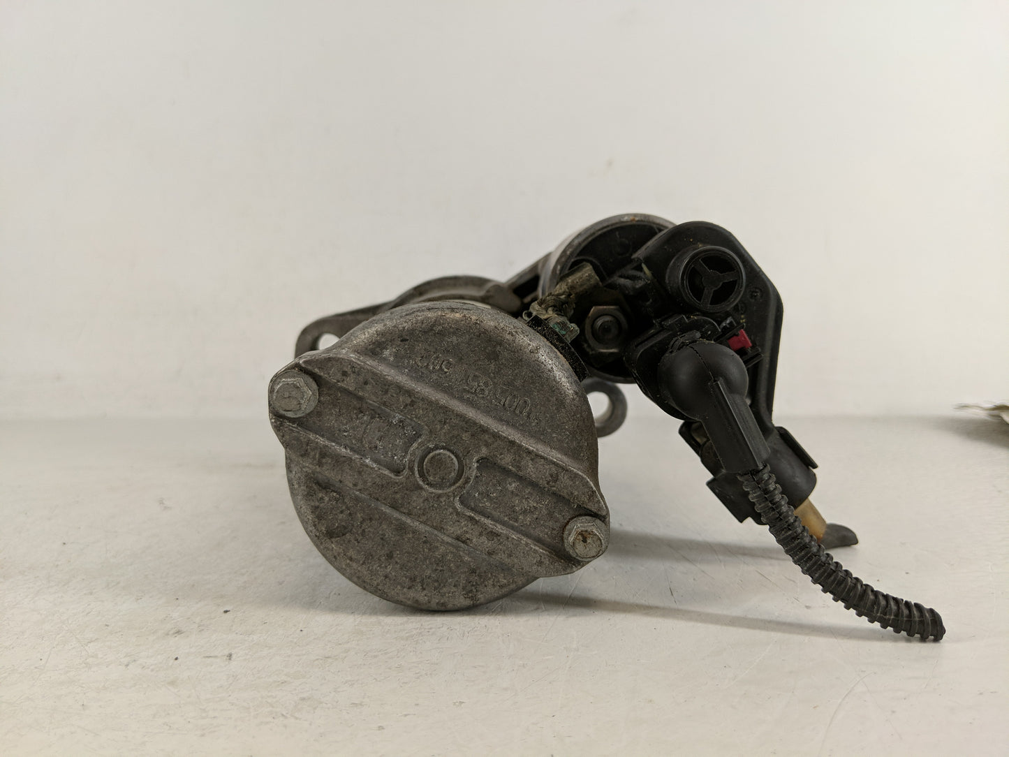 2018-2022 Volkswagen Tiguan Car Starter Motor Solenoid OEM P/N:02M 911 022 F Fits Fits 2018 2019 2020 2021 2022 OEM Used Aut