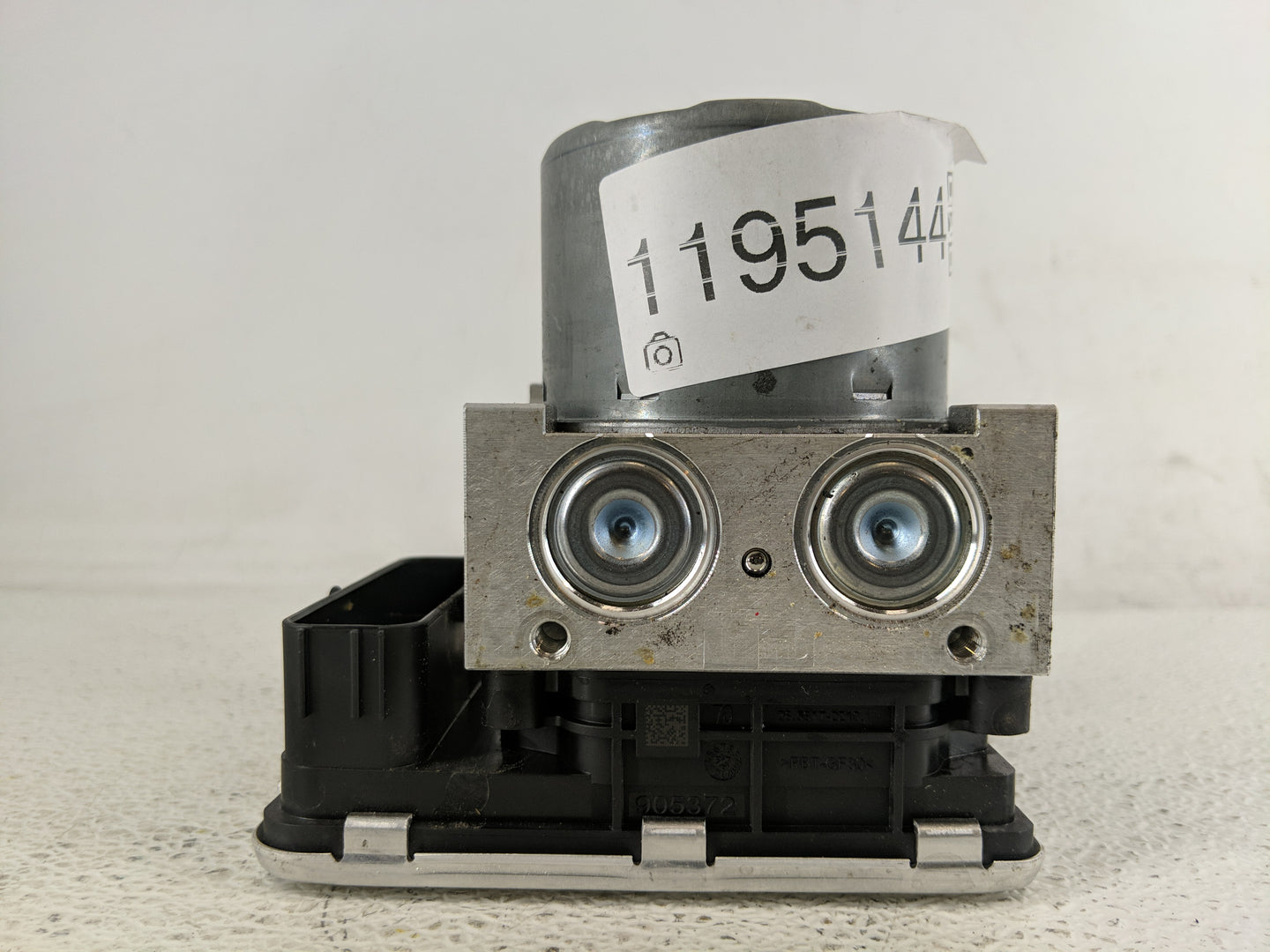 2021-2022 Volkswagen Tiguan ABS Pump Control Module Replacement P/N:5Q0 614 517 GB Fits Fits 2021 2022 OEM Used Auto Parts -