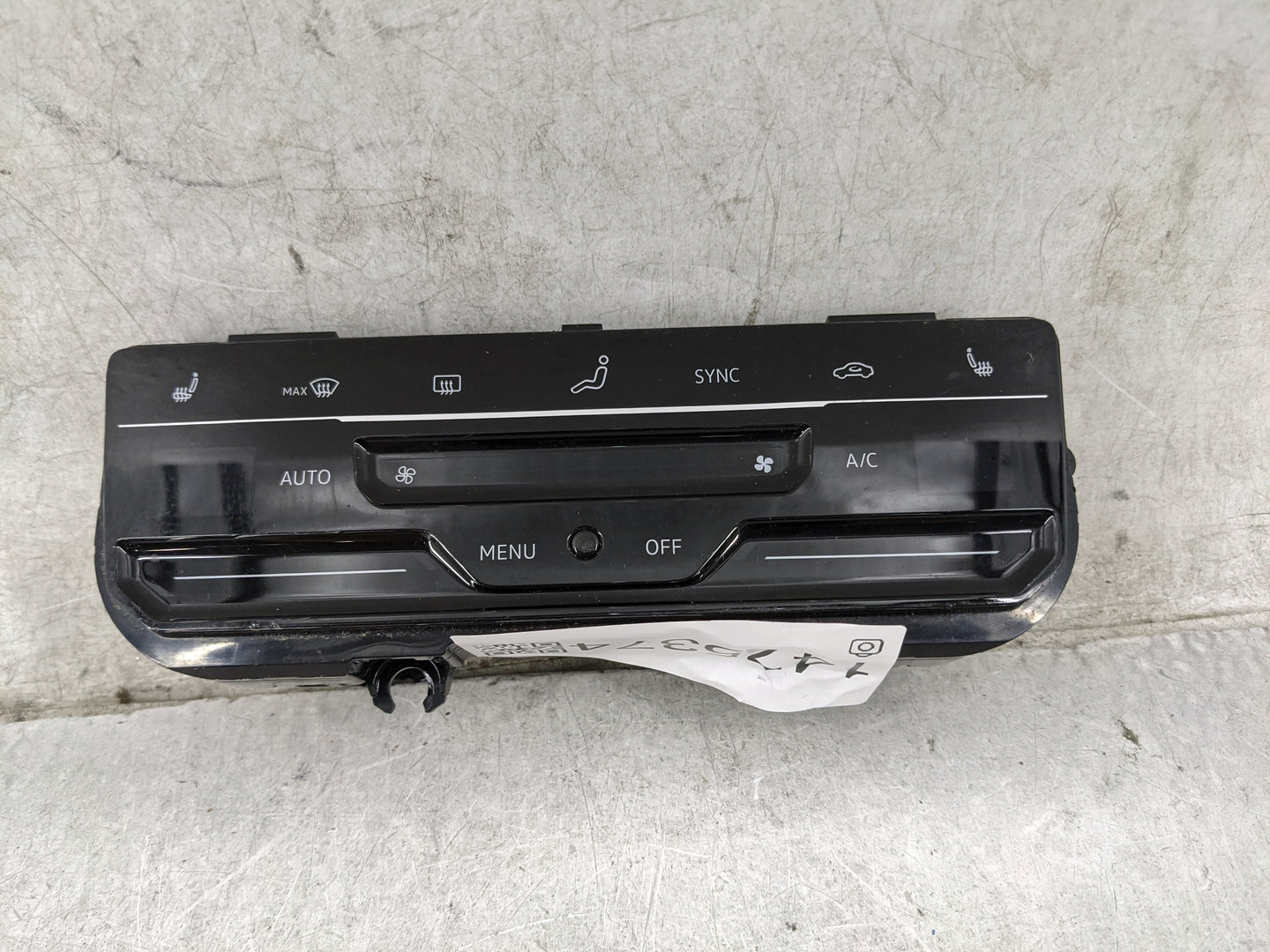 2022 Volkswagen Tiguan Climate Control Module Temperature AC/Heater Replacement P/N:5NA.907.044.AP 5NA907044AP Fits OEM Used
