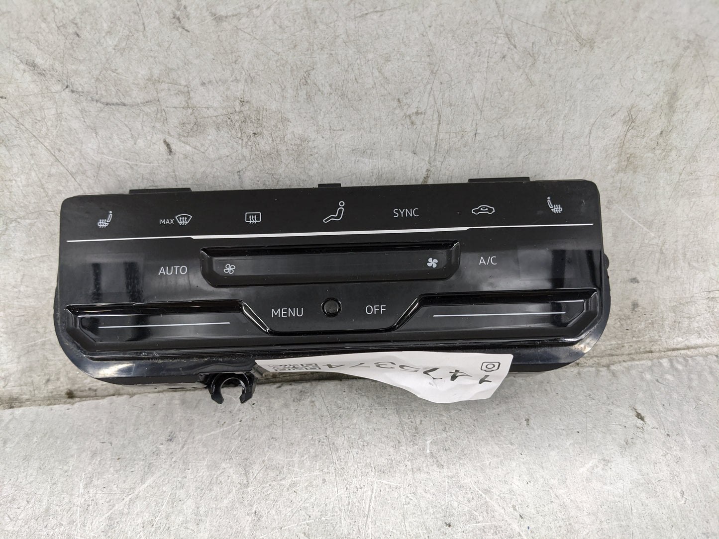 2022 Volkswagen Tiguan Climate Control Module Temperature AC/Heater Replacement P/N:5NA.907.044.AP 5NA907044AP Fits OEM Used