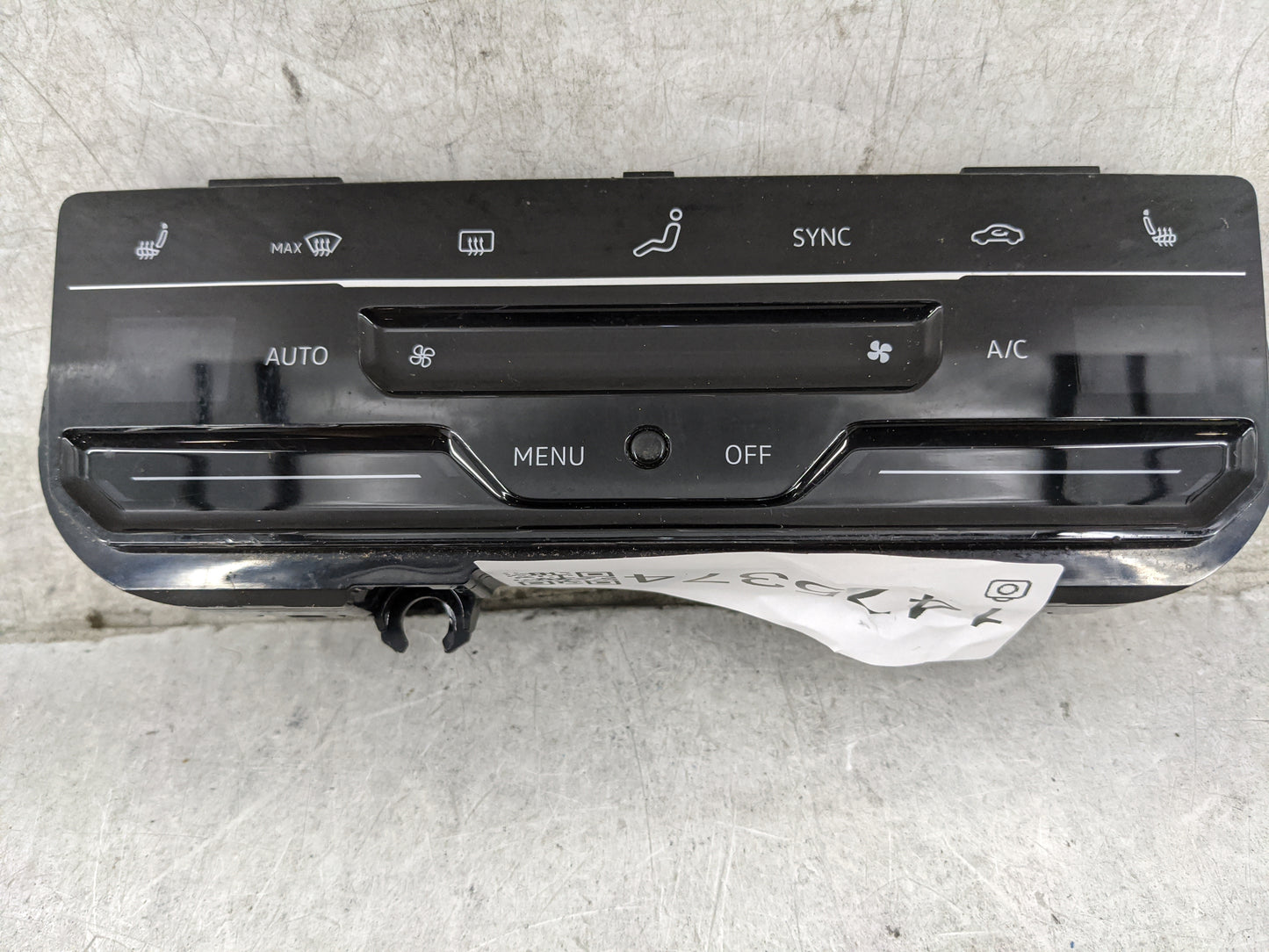 2022 Volkswagen Tiguan Climate Control Module Temperature AC/Heater Replacement P/N:5NA.907.044.AP 5NA907044AP Fits OEM Used
