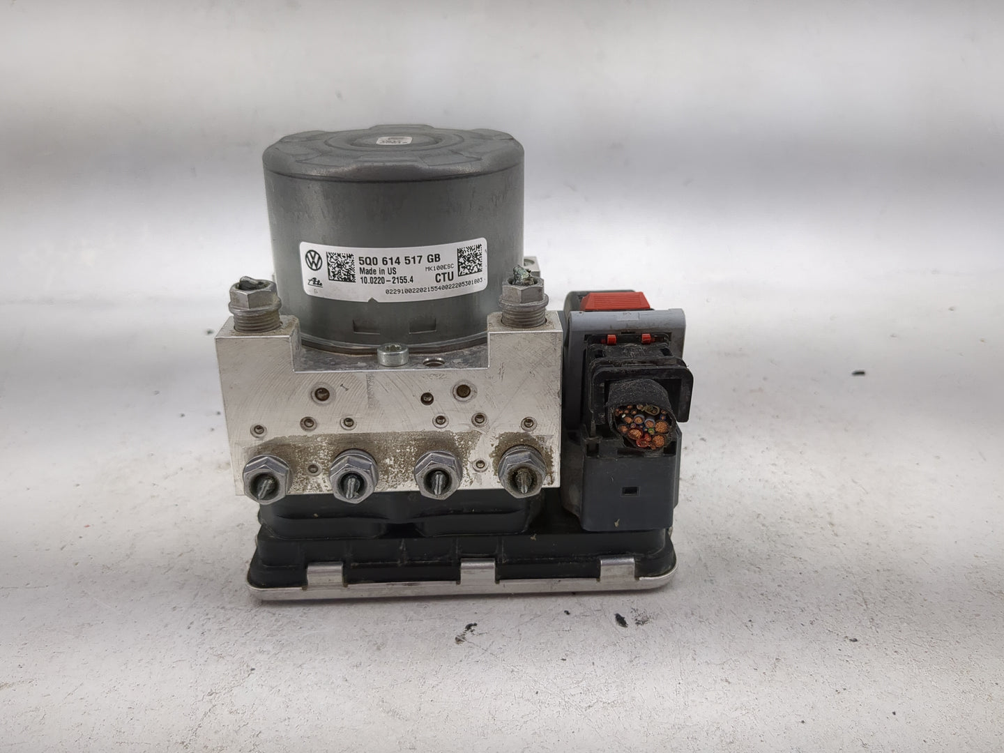 2021-2022 Volkswagen Tiguan ABS Pump Control Module Replacement P/N:5Q0614517GB 10.0220-2155.4, 5Q0614517BP Fits Fits 2021 2