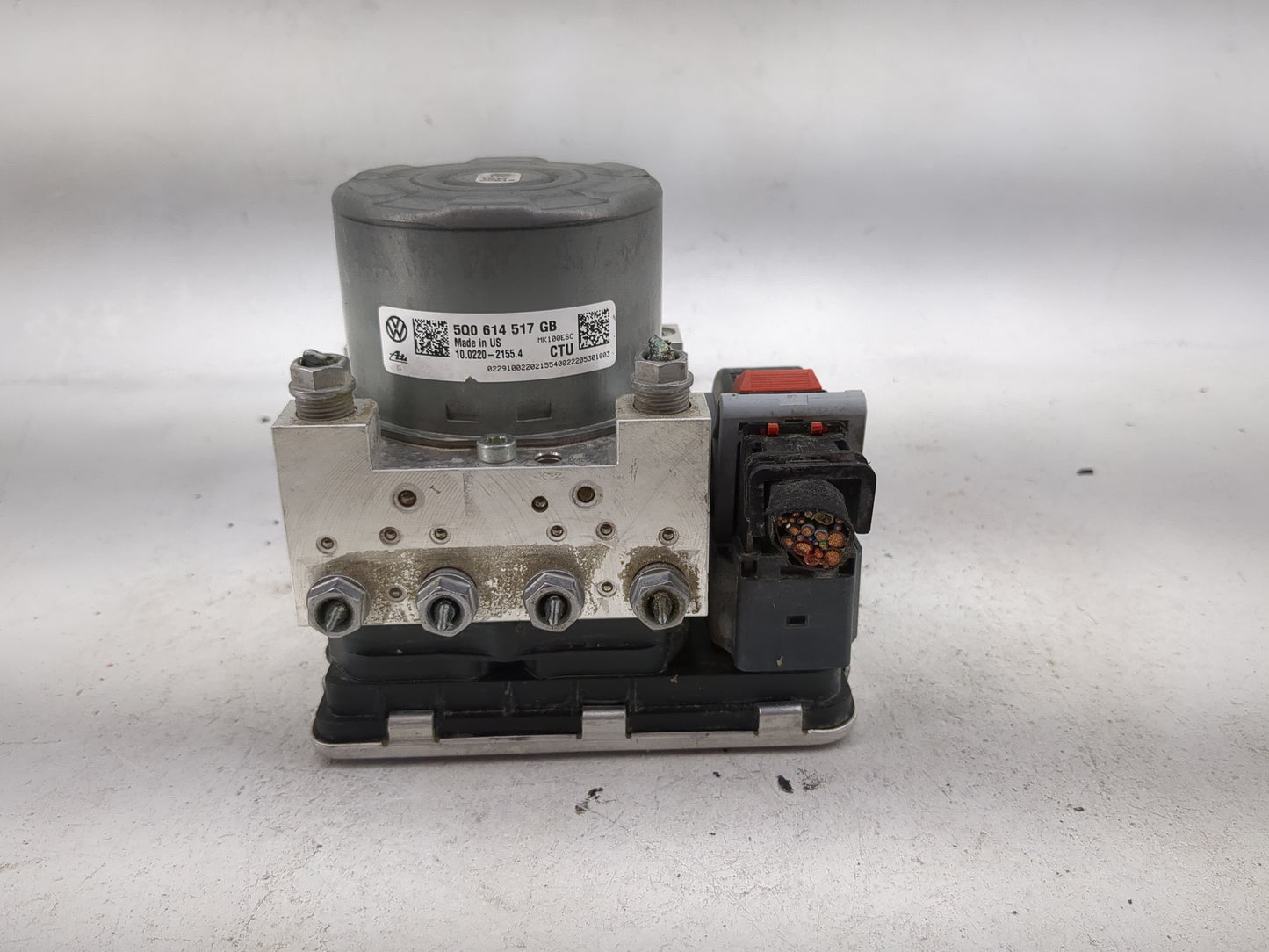 2021-2022 Volkswagen Tiguan ABS Pump Control Module Replacement P/N:5Q0614517GB 10.0220-2155.4, 5Q0614517BP Fits Fits 2021 2