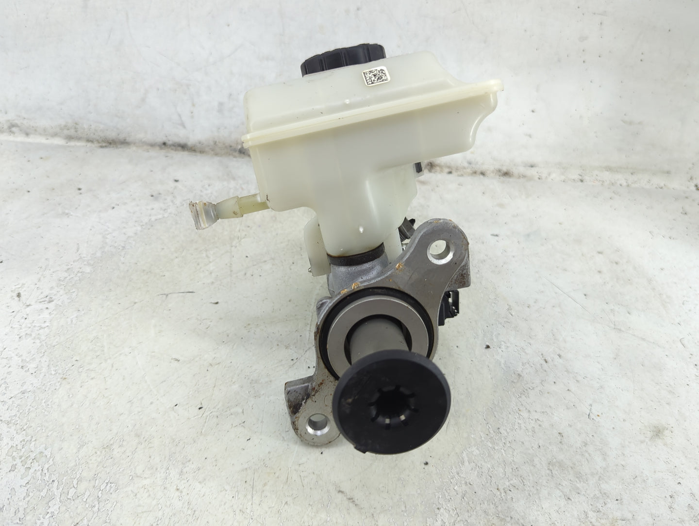 2018-2022 Volkswagen Tiguan Brake Master Cylinder 1492183 - Oemusedautoparts1.com