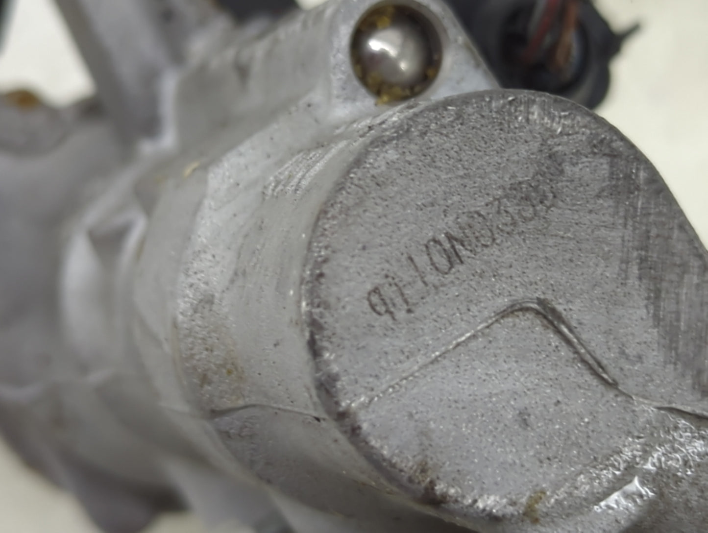 2018-2022 Volkswagen Tiguan Brake Master Cylinder 1492183 - Oemusedautoparts1.com