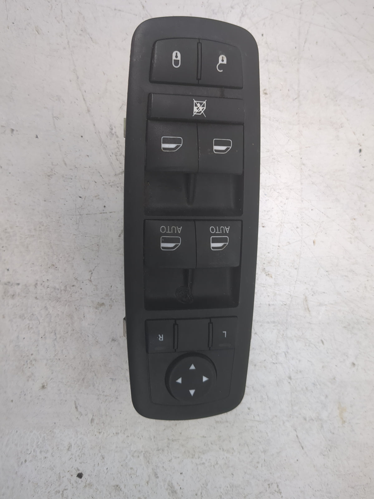 2022 Volkswagen Tiguan Master Power Window Switch Replacement Driver Side Left P/N:68184802AA Fits OEM Used Auto Parts - Oem