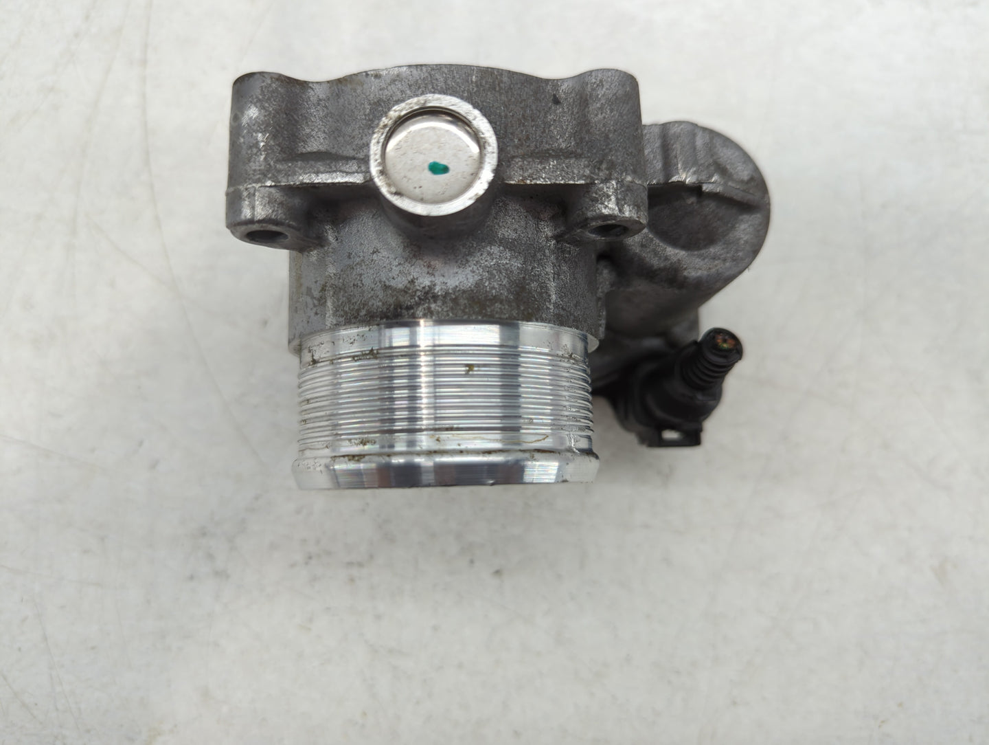 2018-2022 Volkswagen Tiguan Throttle Body P/N:06K133062AN Fits Fits 2018 2019 2020 2021 2022 OEM Used Auto Parts - Oemusedau