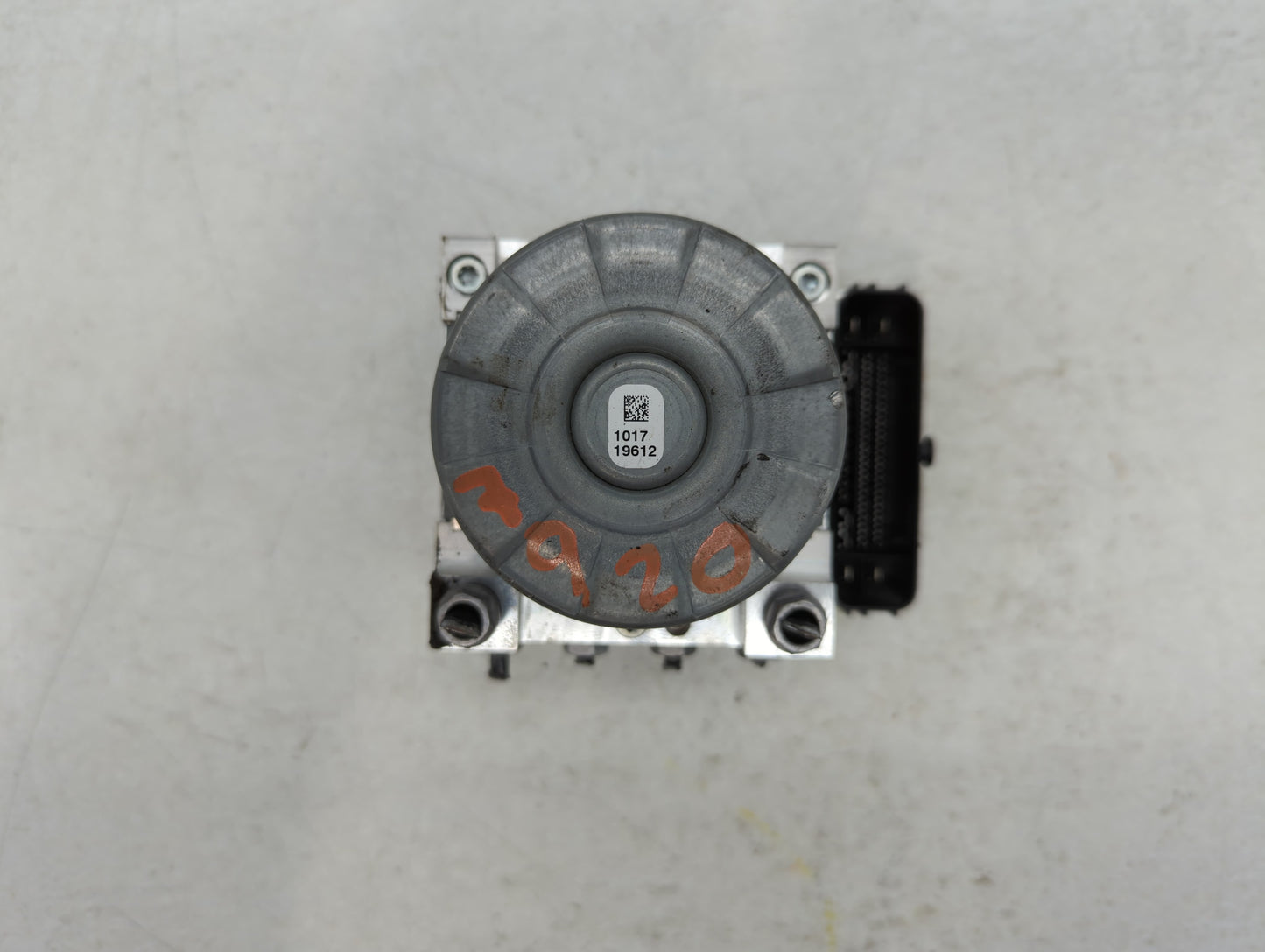2021-2022 Volkswagen Tiguan ABS Pump Control Module Replacement P/N:5Q0 614 517 GB Fits Fits 2021 2022 OEM Used Auto Parts -