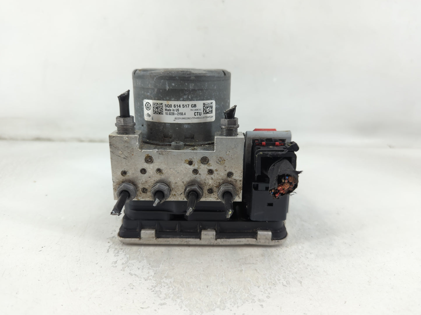 2021-2022 Volkswagen Tiguan ABS Pump Control Module Replacement P/N:5Q0 614 517 GB Fits Fits 2021 2022 OEM Used Auto Parts -