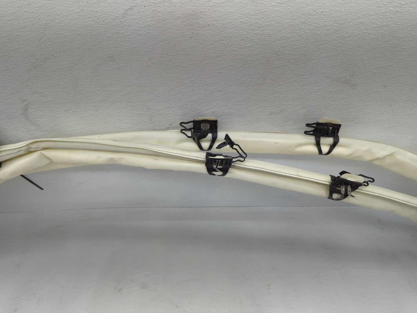 2022 Volvo S40 Air Bag Driver Left Steering Wheel Mounted - Oemusedautoparts1.com