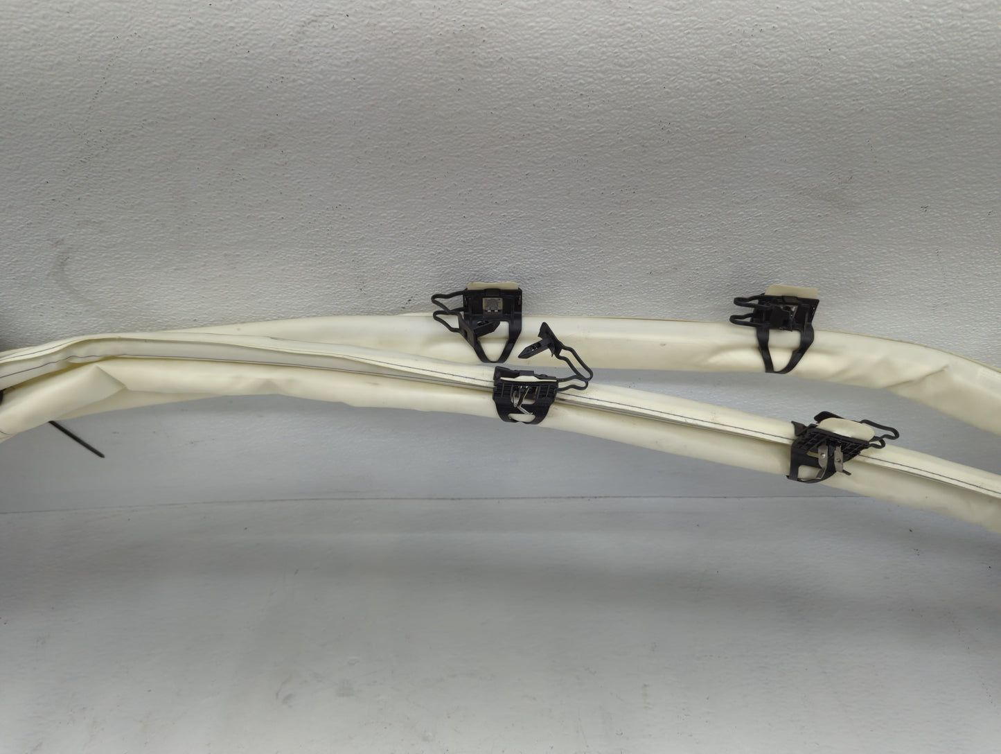 2022 Volvo S40 Air Bag Driver Left Steering Wheel Mounted - Oemusedautoparts1.com