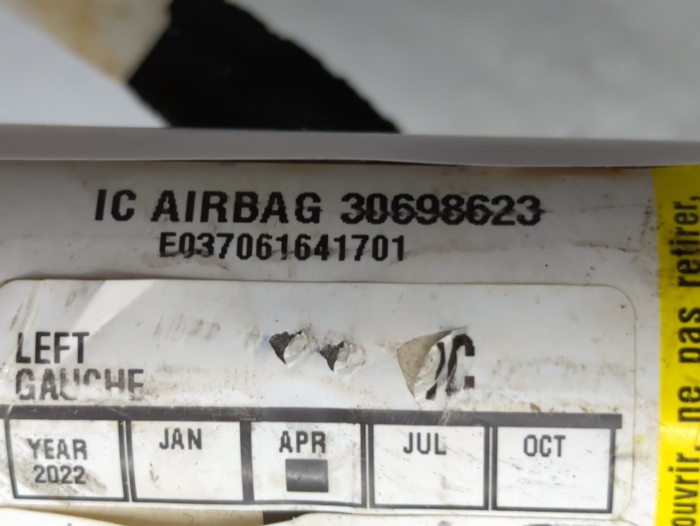 2022 Volvo S40 Air Bag Driver Left Steering Wheel Mounted - Oemusedautoparts1.com