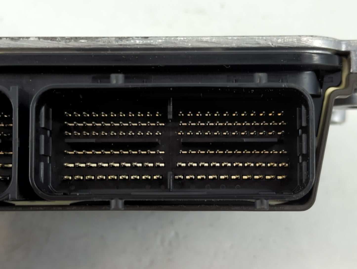 2022 Volvo V60 PCM Engine Control Computer ECU ECM PCU OEM P/N:31459638 Fits OEM Used Auto Parts - Oemusedautoparts1.com