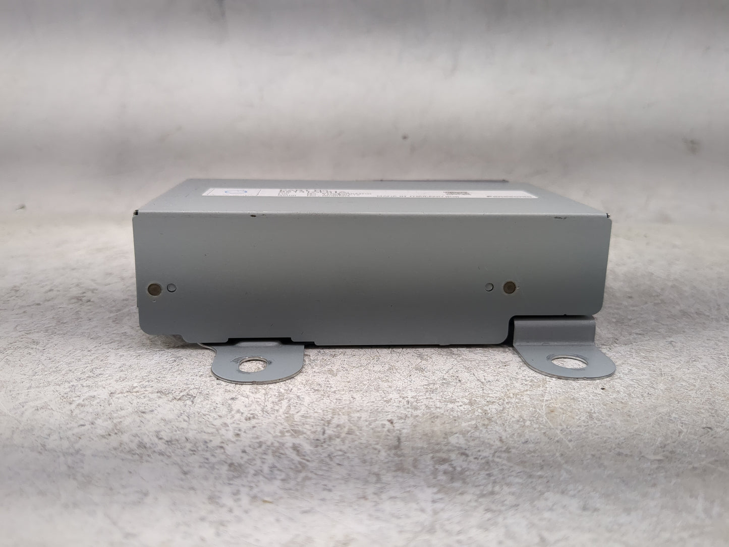2022 Volvo Volvo V90 Radio AM FM Cd Player Receiver Replacement P/N:82131AL01A EUV9SR044DB Fits Fits 2019 2020 2021 OEM Used