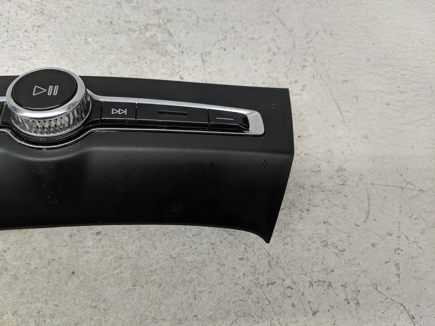 2022 Volvo Xc60 Radio Control Panel - Oemusedautoparts1.com