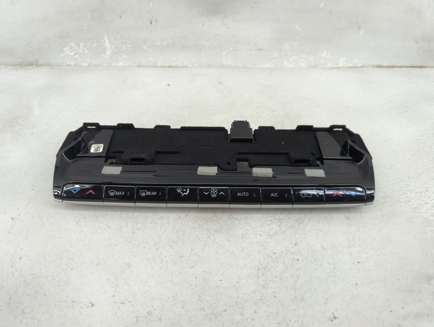 2022 Wagoneer Wagoneer Climate Control Module Temperature AC/Heater Replacement P/N:P68423822AG Fits OEM Used Auto Parts - O
