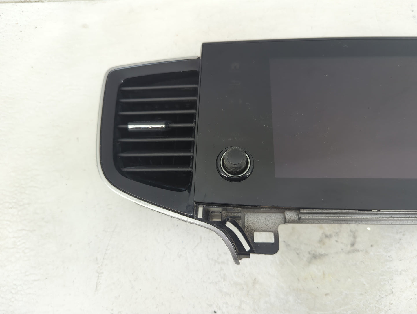 2021 Honda Passport Radio AM FM Cd Player Receiver Replacement P/N:QF6A9AO Fits OEM Used Auto Parts - Oemusedautoparts1.com
