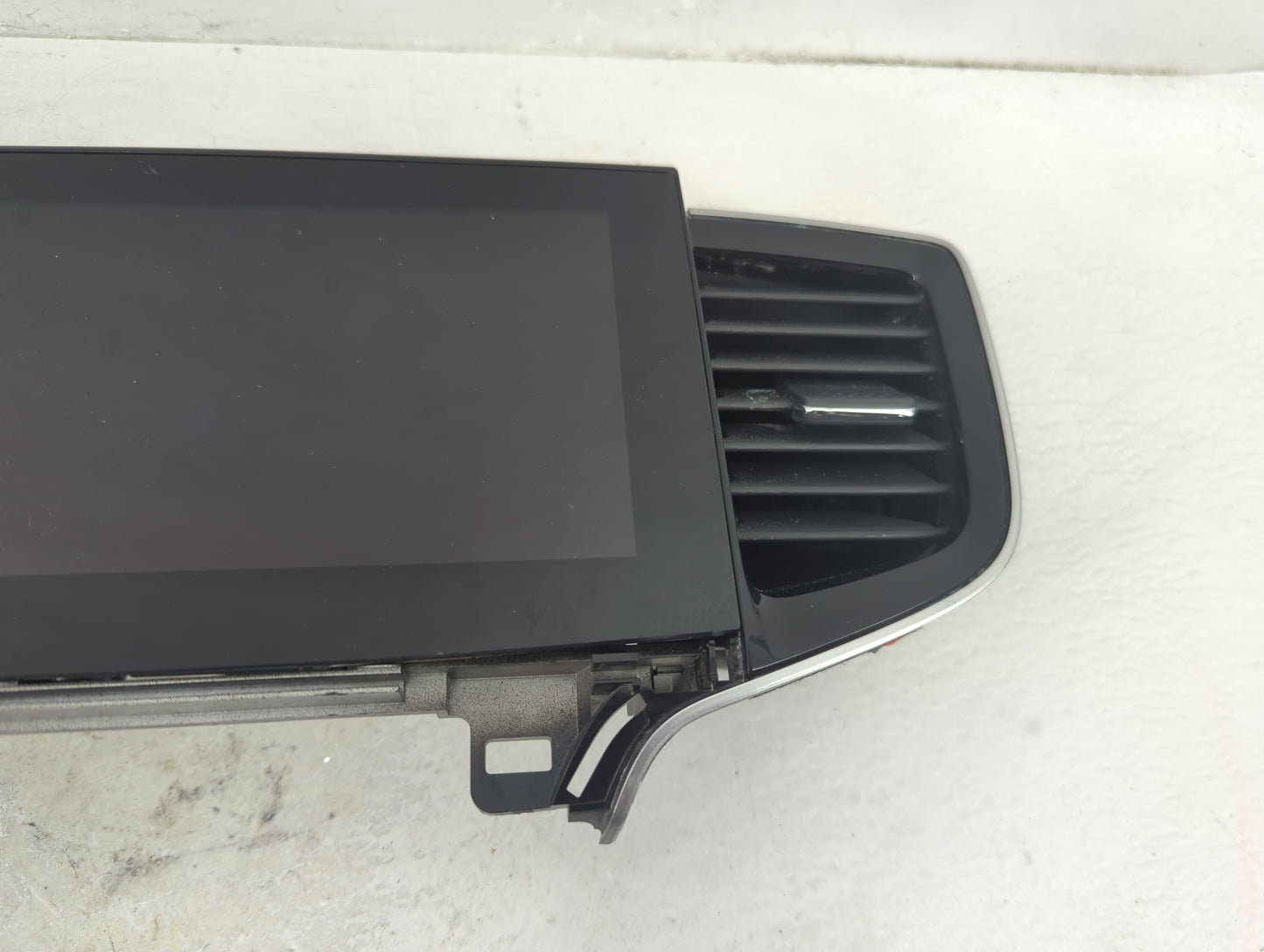 2021 Honda Passport Radio AM FM Cd Player Receiver Replacement P/N:QF6A9AO Fits OEM Used Auto Parts - Oemusedautoparts1.com