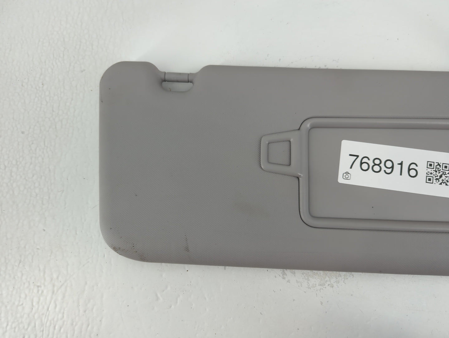 2022 Hyundai Kona Sun Visor Shade Replacement Passenger Right Mirror Fits OEM Used Auto Parts - Oemusedautoparts1.com