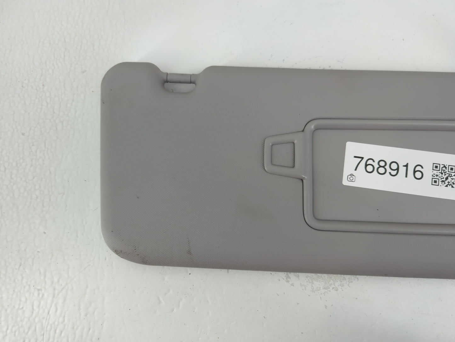 2022 Hyundai Kona Sun Visor Shade Replacement Passenger Right Mirror Fits OEM Used Auto Parts - Oemusedautoparts1.com