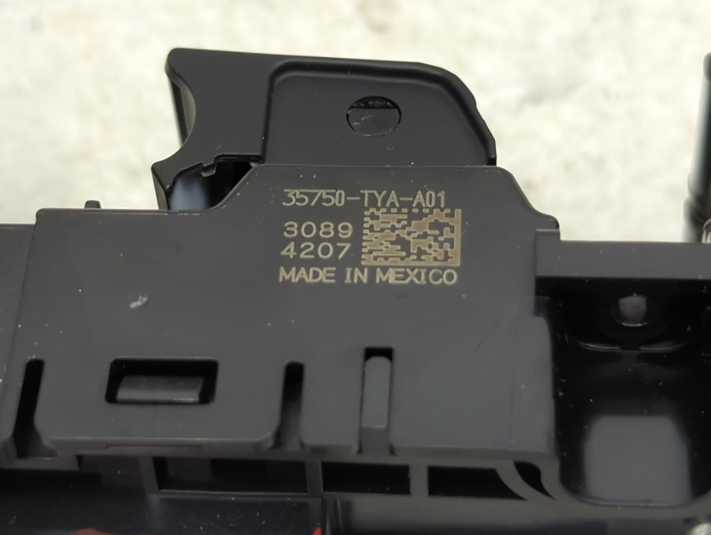 2023 Acura Mdx Master Power Window Switch Replacement Driver Side Left P/N:35750-TYA-A01 Fits OEM Used Auto Parts - Oemuseda