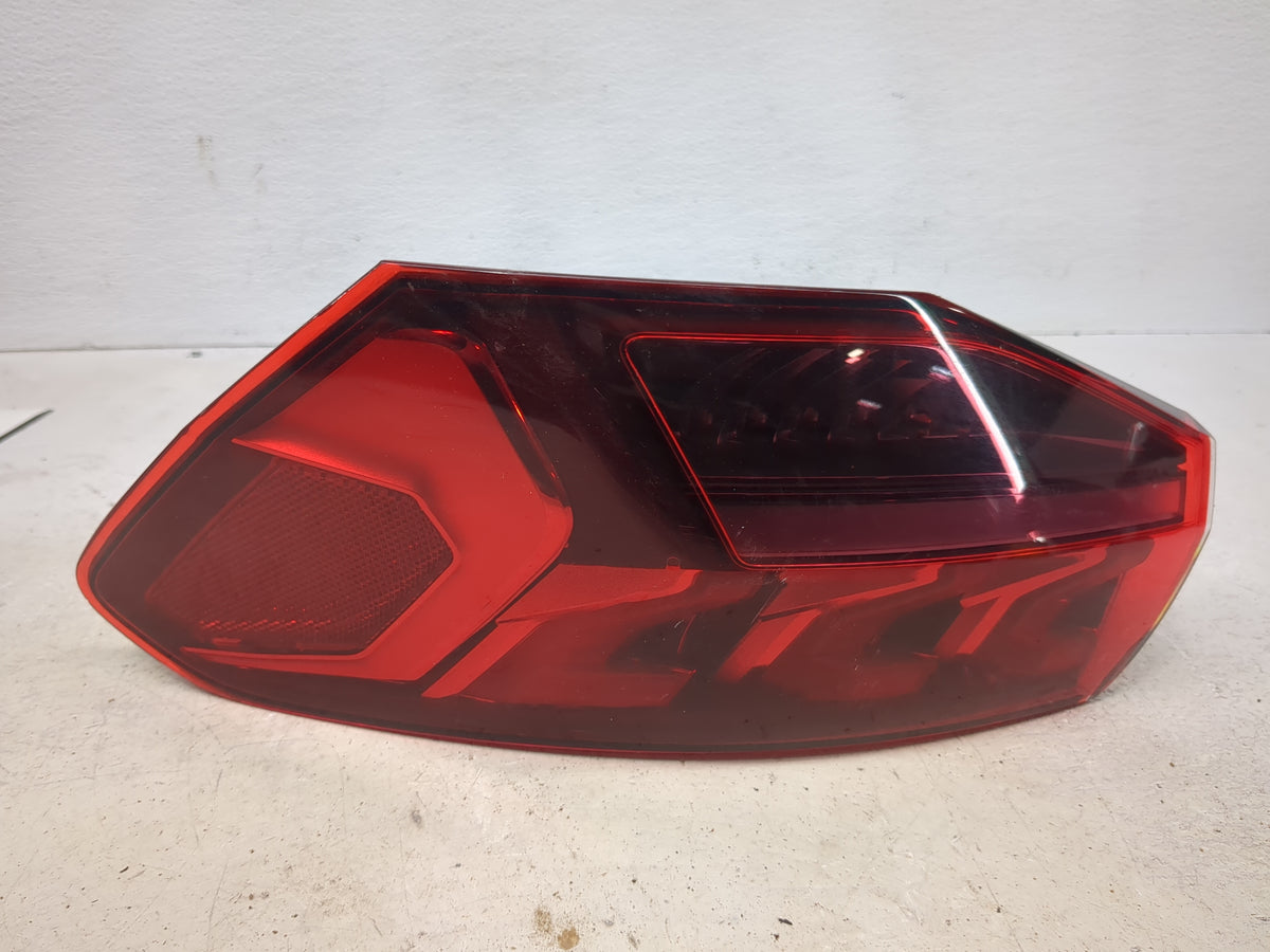 2023 Audi A3 Tail Light Assembly Passenger Right OEM P/N:8Y0.945.208.B 8Y0945208B Fits OEM Used Auto Parts - Oemusedautopart