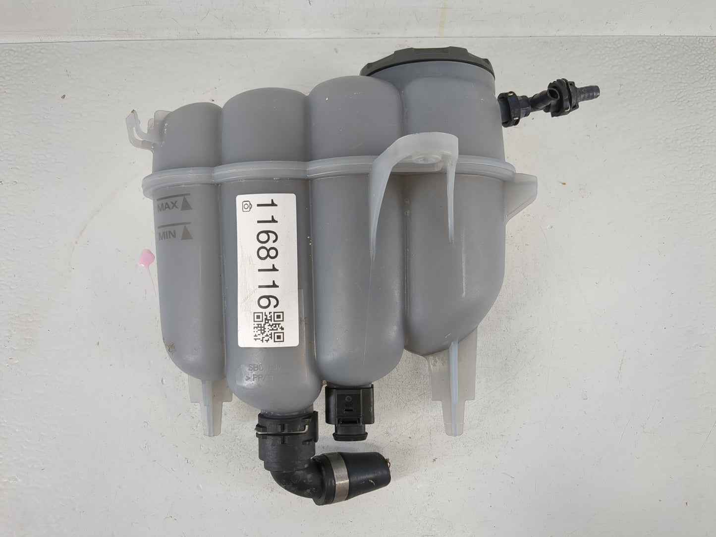 2021-2021 Audi A4 Radiator Coolant Overflow Expansion Tank Bottle - Oemusedautoparts1.com