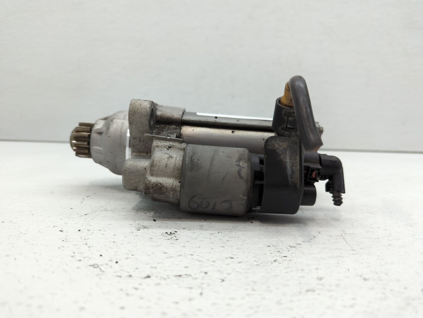 2019-2021 Audi Q3 Car Starter Motor Solenoid OEM P/N:02M 911 024 Q Fits Fits 2018 2019 2020 2021 2022 OEM Used Auto Parts - 