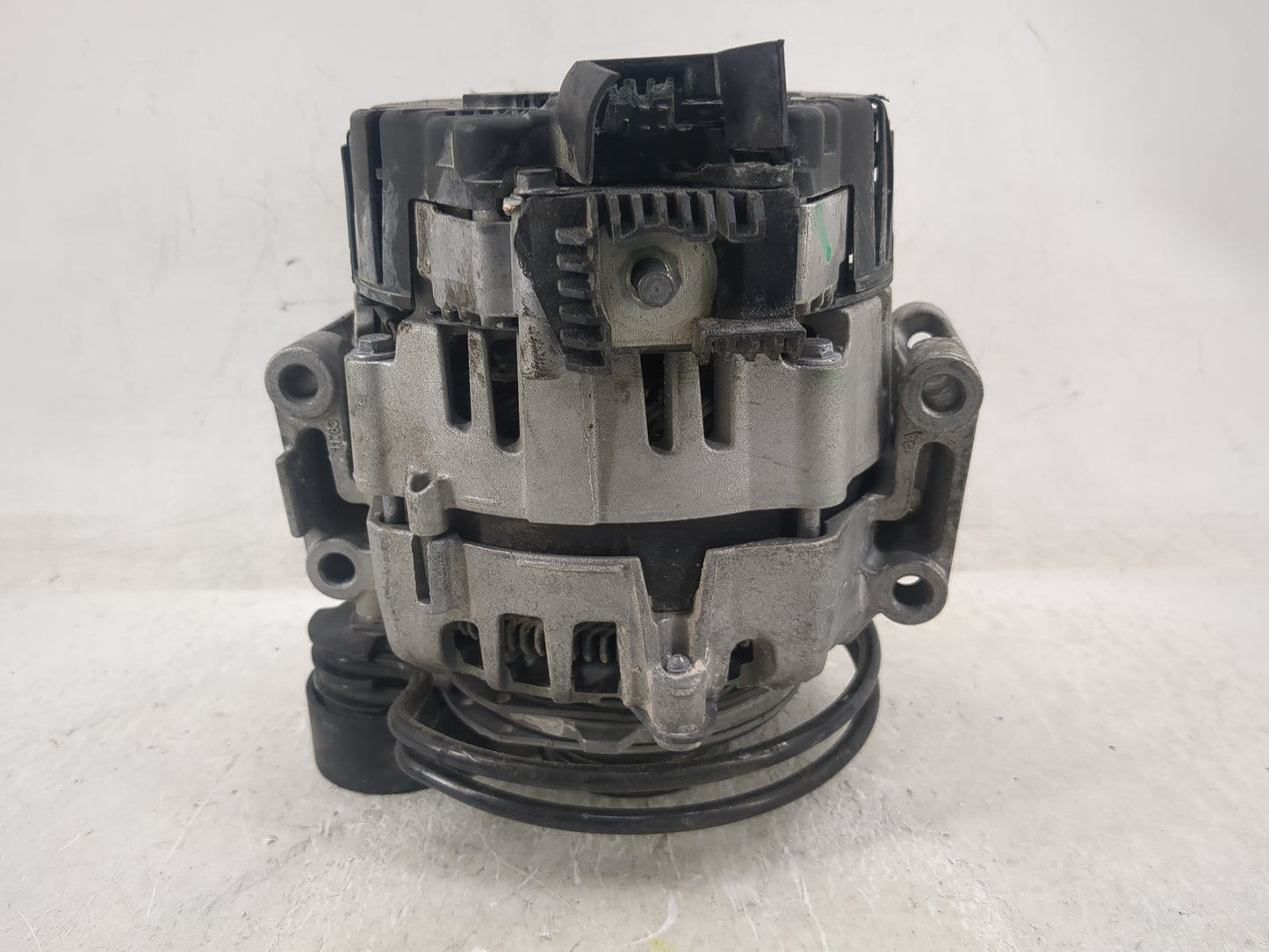 2021 Audi Q5 Alternator Replacement Generator Charging Assembly Engine OEM P/N:2721457E Fits OEM Used Auto Parts - Oemusedau