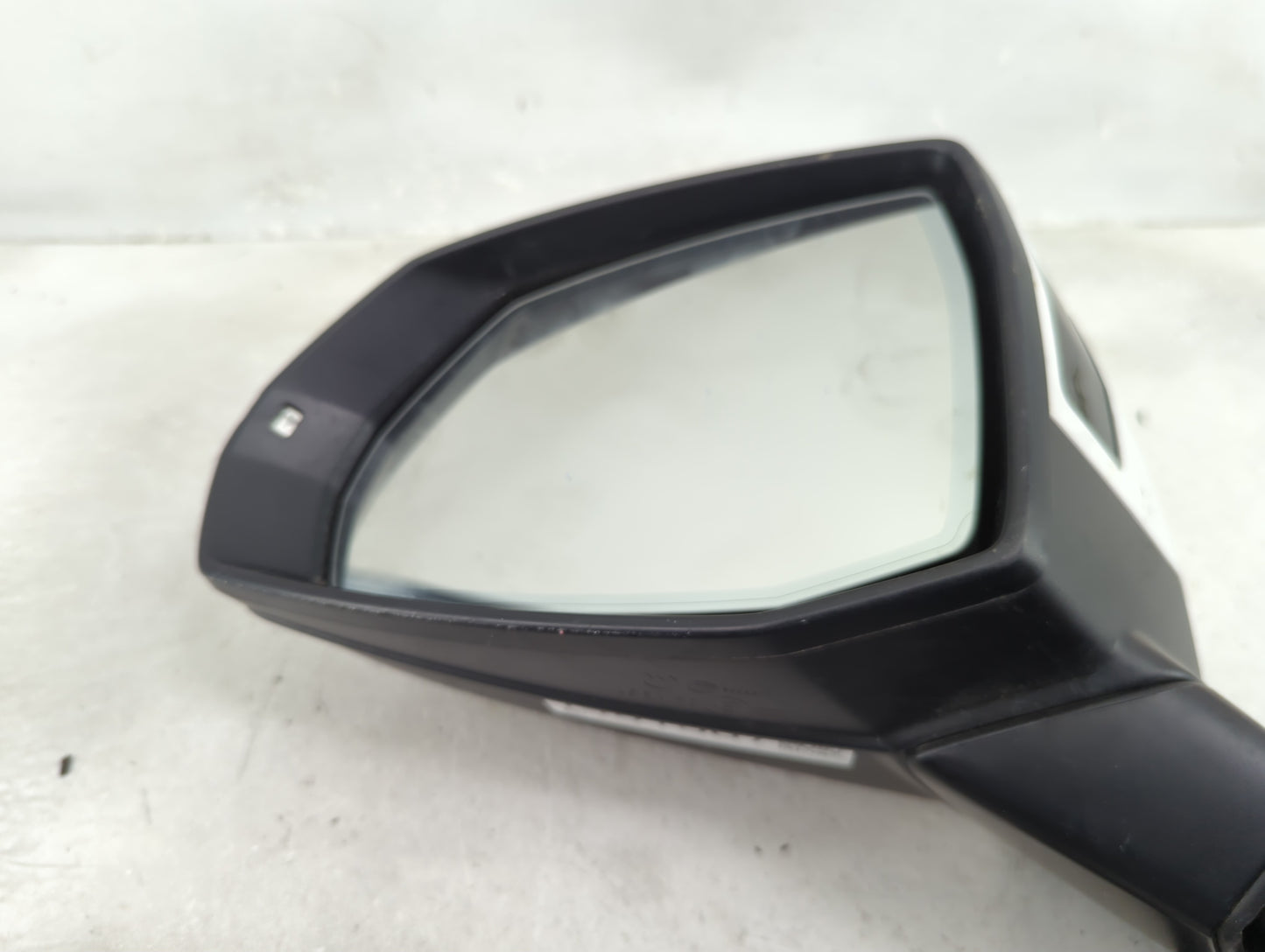 2018-2021 Audi Q5 Driver Side View Mirror - Left Door Mirror OEM Used - Oemusedautoparts1.com