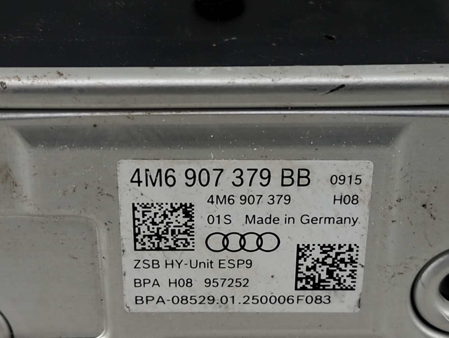 2020-2022 Audi Q7 ABS Pump Control Module Replacement P/N:4M6907379 Fits Fits 2020 2021 2022 OEM Used Auto Parts - Oemusedau