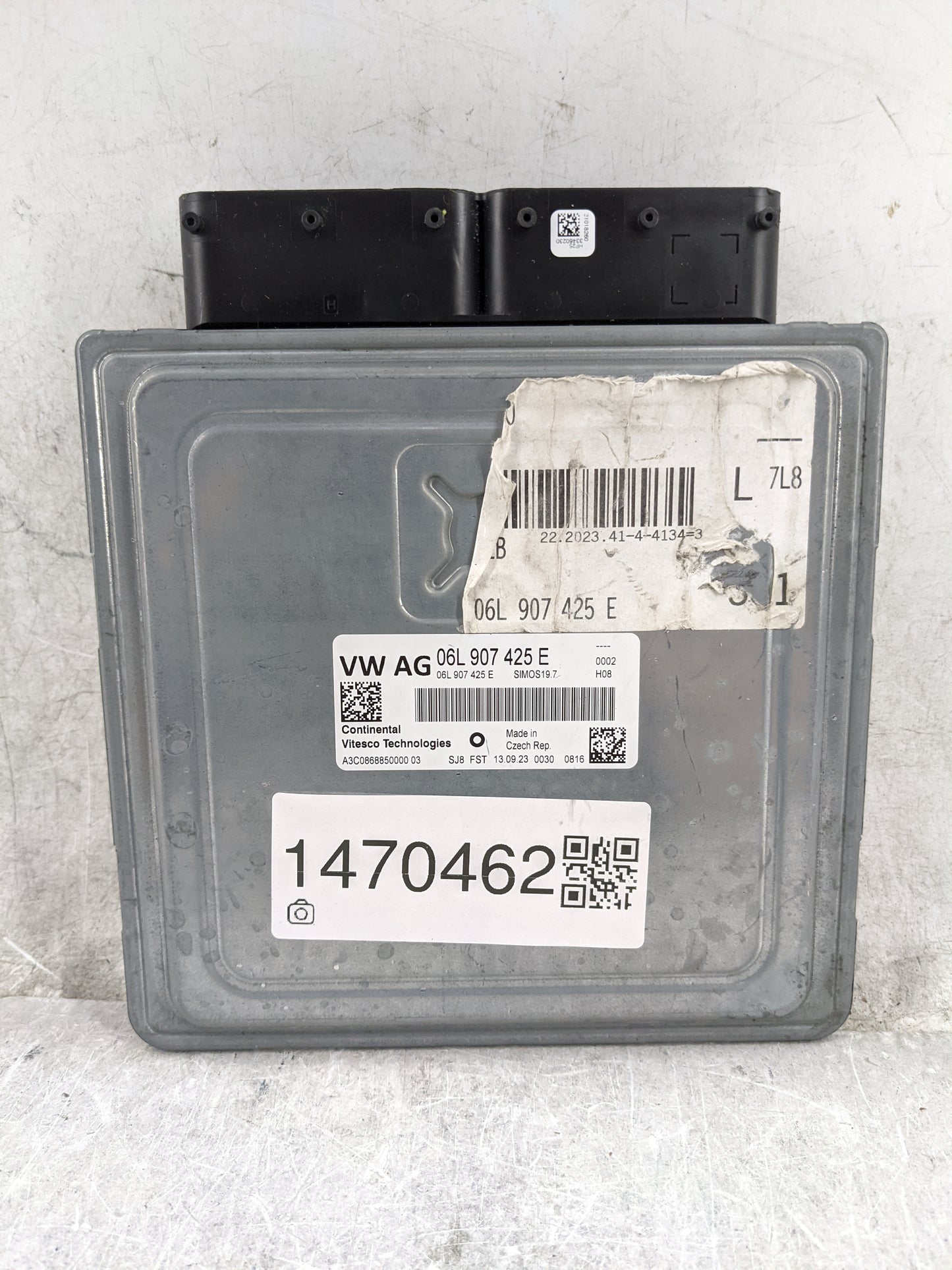 2023 Audi Q7 PCM Engine Control Computer ECU ECM PCU OEM P/N:06L907425E Fits OEM Used Auto Parts - Oemusedautoparts1.com