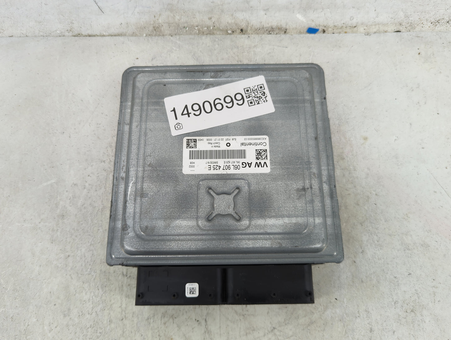 2023 Audi Q7 PCM Engine Control Computer ECU ECM PCU OEM P/N:06L907425E SIMOS19.7, A3C0868850000 03 Fits Fits 2021 OEM Used 