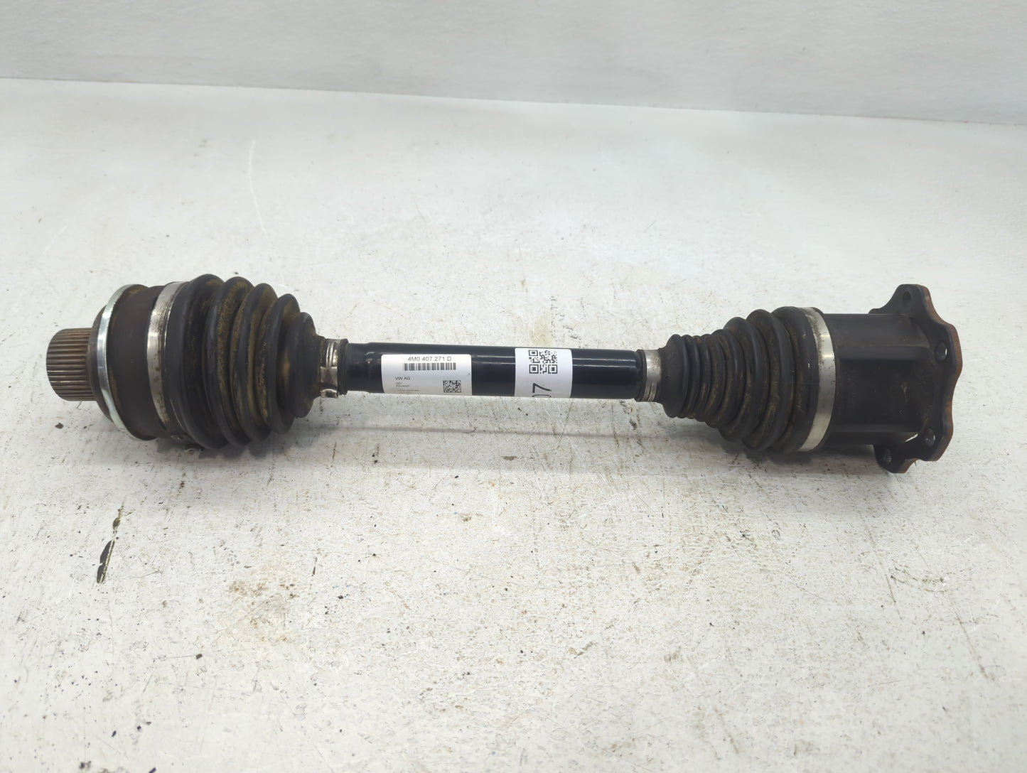 2017-2022 Audi Q7 Axle Shaft Front Passenger Cv C/v - Oemusedautoparts1.com