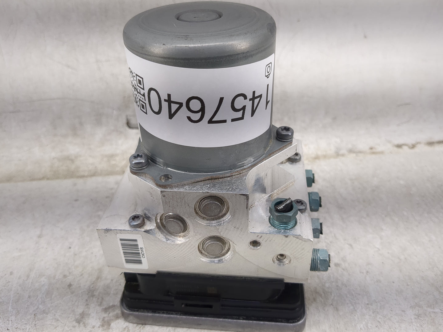 2023 Bmw X3 ABS Pump Control Module Replacement P/N:5A5F9F4 01 Fits OEM Used Auto Parts - Oemusedautoparts1.com