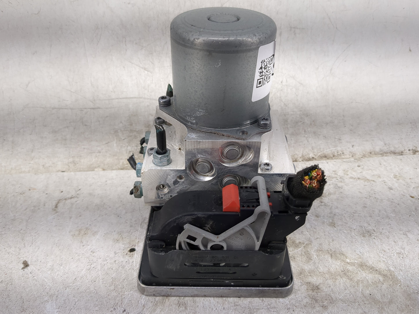 2023 Bmw X3 ABS Pump Control Module Replacement P/N:5A5F9F4 01 Fits OEM Used Auto Parts - Oemusedautoparts1.com