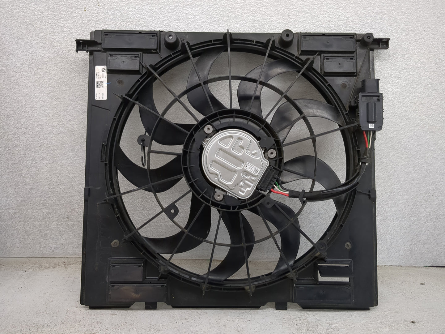 2023 Bmw X3 Electric Radiator Cooling Fan Motor Assembly 1461085 - Oemusedautoparts1.com
